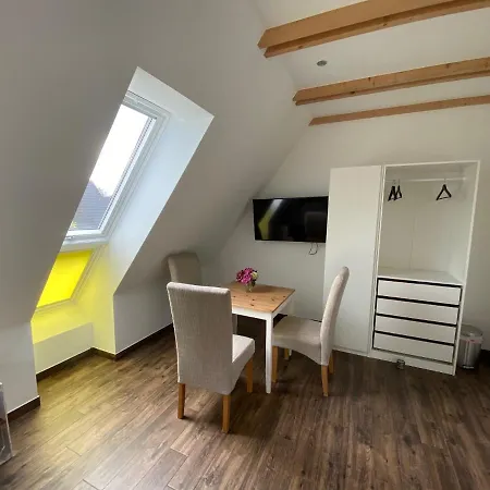 Gaestehaus Roggenhorst - Aufwaendig Saniertes Haus, 200 Qm Wohnflaeche, 3 Baeder * Lubeck