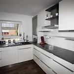 Gaestehaus Roggenhorst - Aufwaendig Saniertes Haus, 200 Qm Wohnflaeche, 3 Baeder * Lübeck