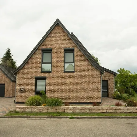 Дом отдыха Gaestehaus Roggenhorst - Aufwaendig Saniertes Haus, 200 Qm Wohnflaeche, 3 Baeder