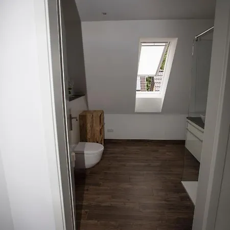 Gaestehaus Roggenhorst - Aufwaendig Saniertes Haus, 200 Qm Wohnflaeche, 3 Baeder * リューベック