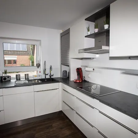 Gaestehaus Roggenhorst - Aufwaendig Saniertes Haus, 200 Qm Wohnflaeche, 3 Baeder * リューベック