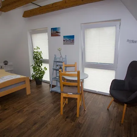 Gaestehaus Roggenhorst - Aufwaendig Saniertes Haus, 200 Qm Wohnflaeche, 3 Baeder リューベック